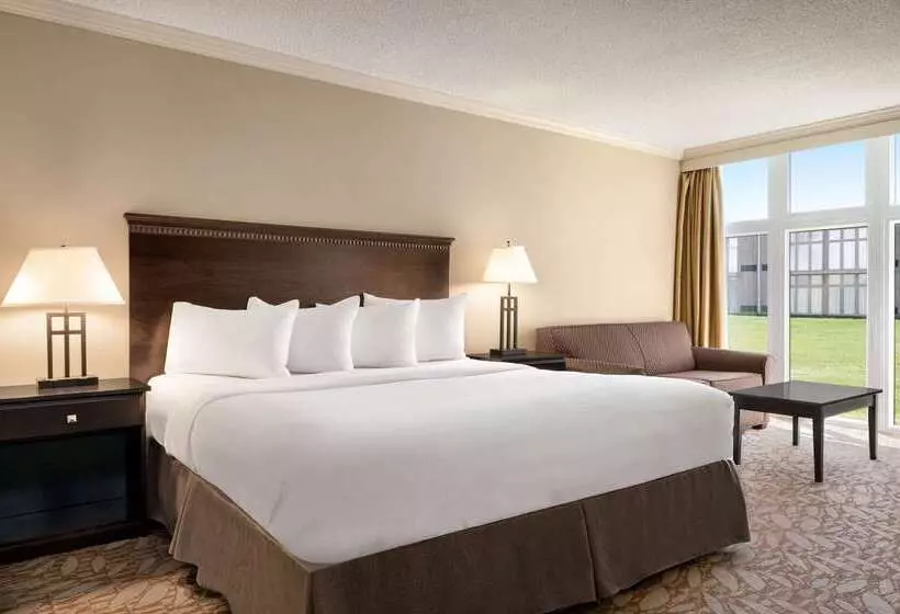 Szálloda Ramada By Wyndham Cornwall