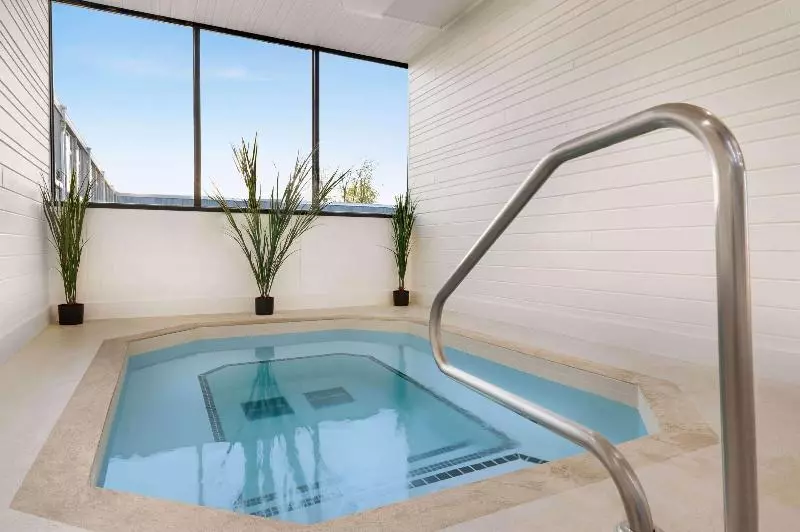 Szálloda Ramada By Wyndham Cornwall