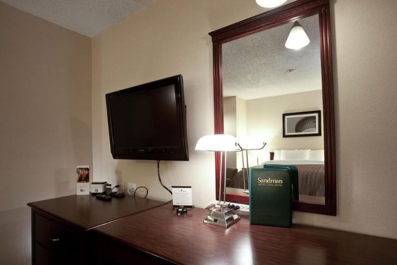 هتل Sandman Signature Calgary Downtown