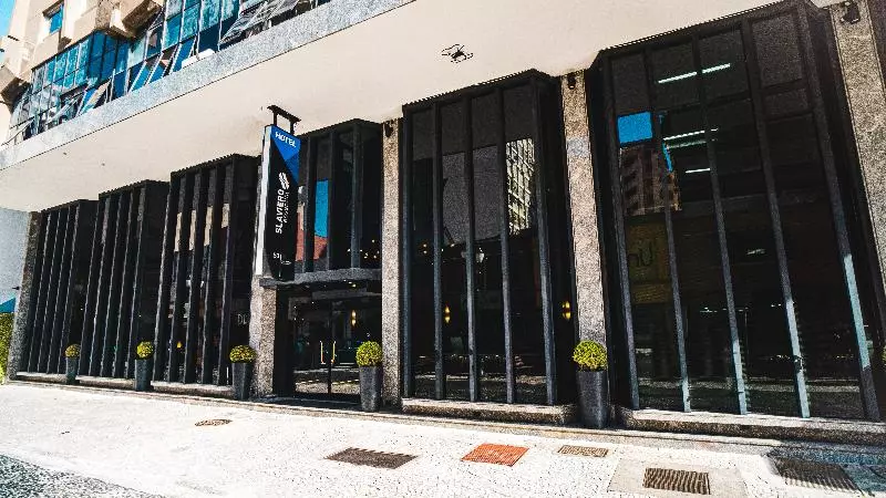 Отель Slaviero Curitiba Centro