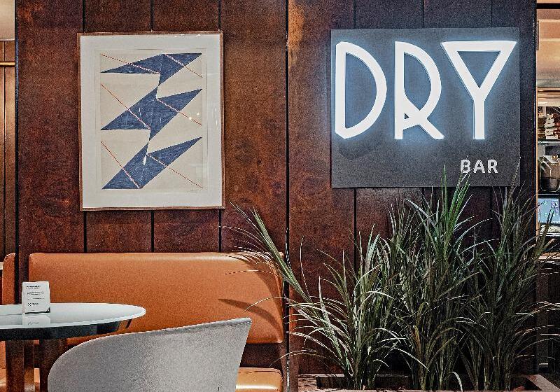 ホテル Slaviero Curitiba Centro