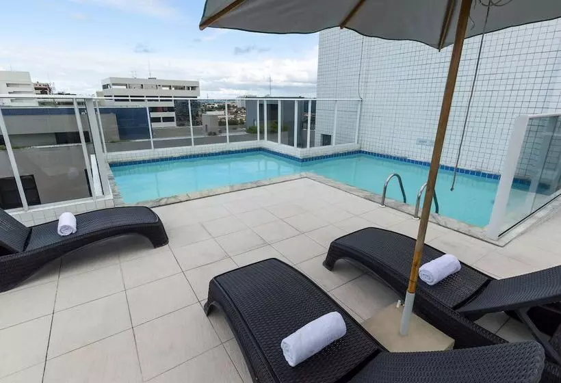 Hotel Slim Pajuçara By Tropicalis