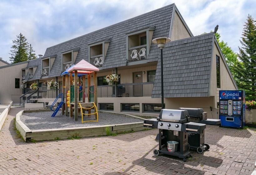 Tunnel Mountain Resort