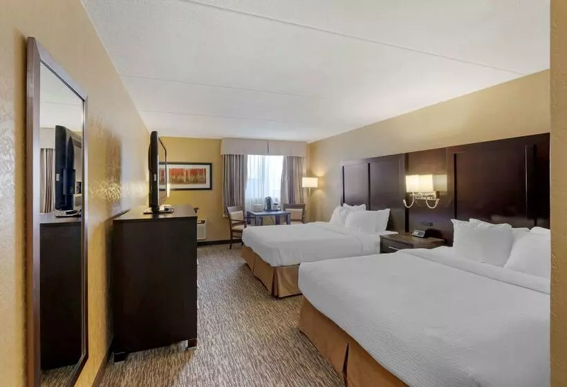 酒店 Best Western Plus Mariposa Inn & Conference Centre