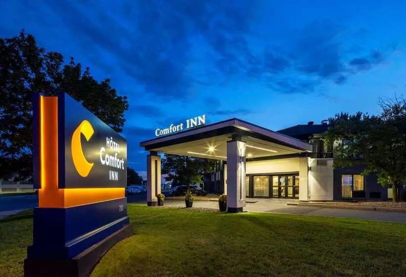 Отель Comfort Inn Montreal Aeroport