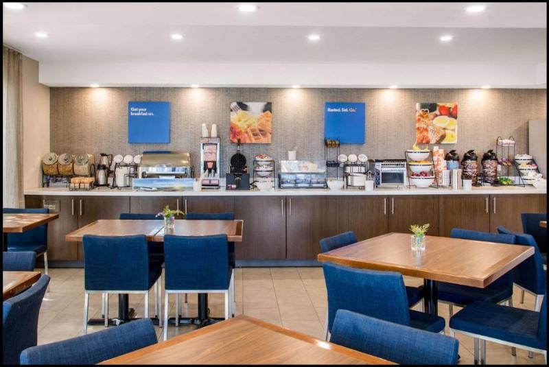 فندق Comfort Inn Montreal Aeroport