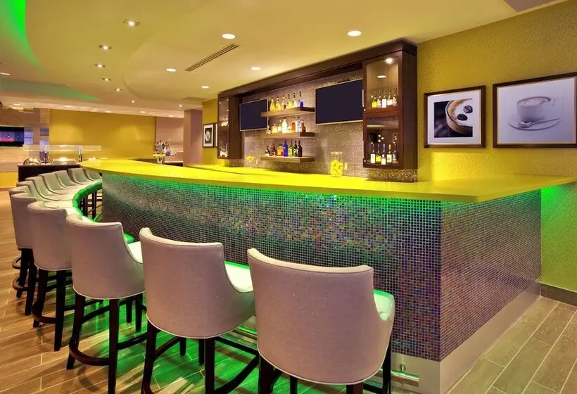 هتل Crowne Plaza Kitchener Waterloo, An Ihg