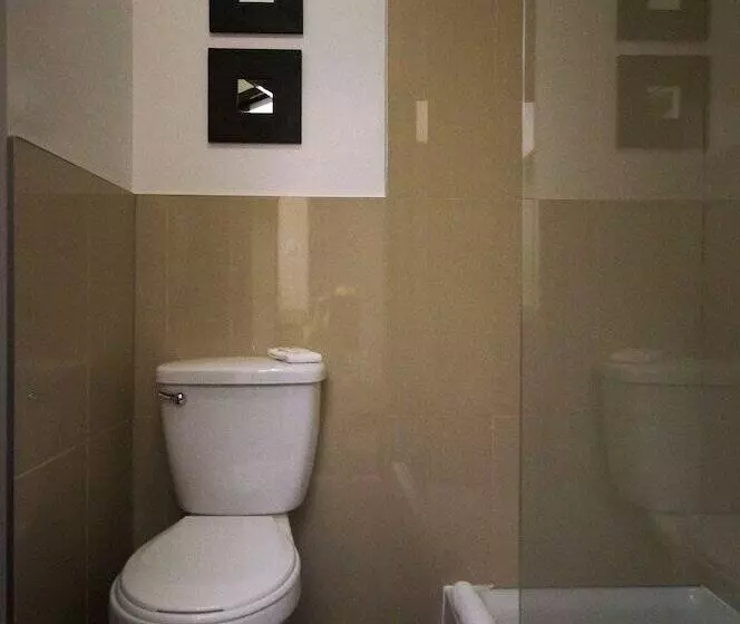 酒店 Days Inn & Conference Centre By Wyndham Montreal Airport