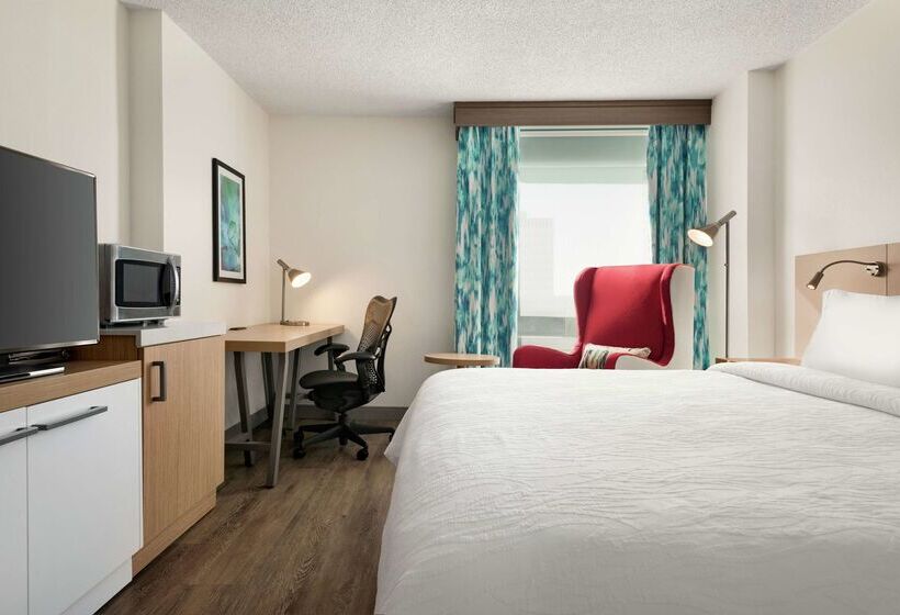 هتل Hilton Garden Inn Saskatoon Downtown