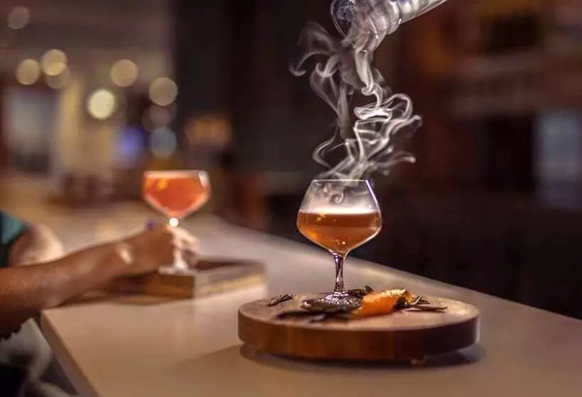 هتل Hilton Quebec