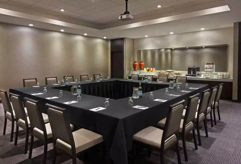 酒店 Hilton Toronto/markham Suites Conference Centre & Spa