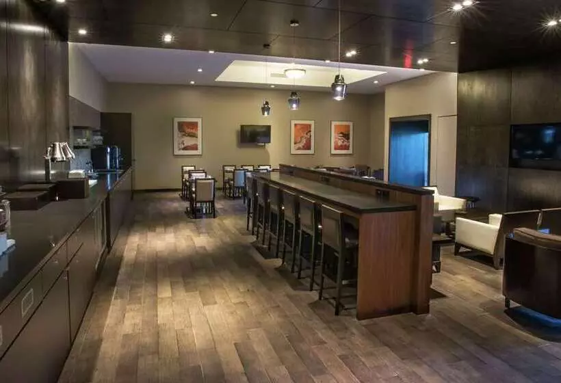 酒店 Hilton Toronto/markham Suites Conference Centre & Spa