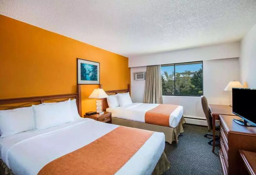 Hotel Howard Johnson By Wyndham Victoria