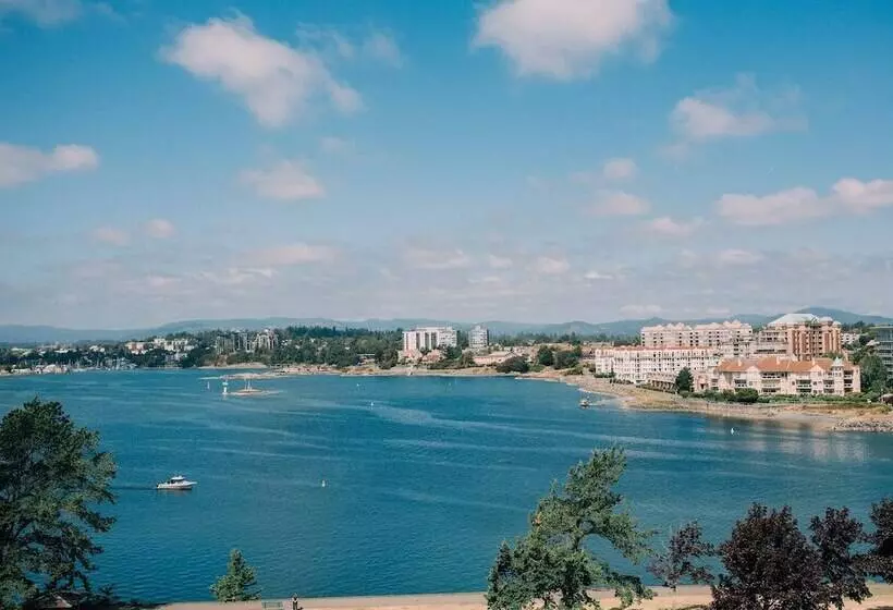 Hotel Inn At Laurel Point