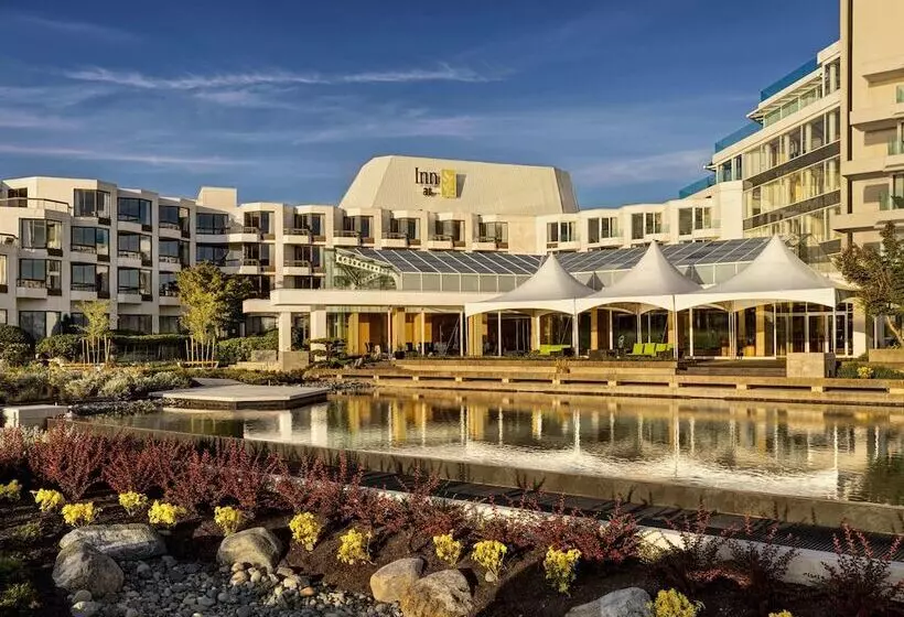 Hotel Inn At Laurel Point