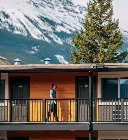Hotel Mount Robson Inn