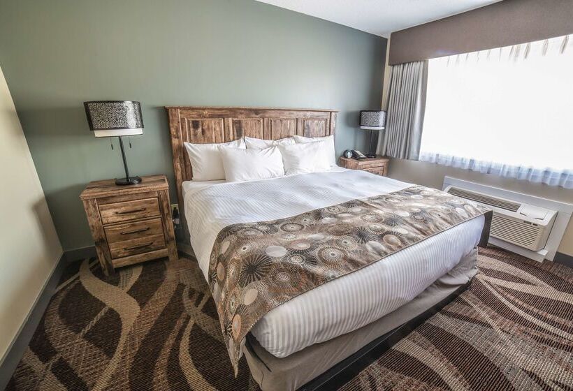 Prestige Hudson Bay Lodge & Conference Centre, Worldhotels Crafted Collection