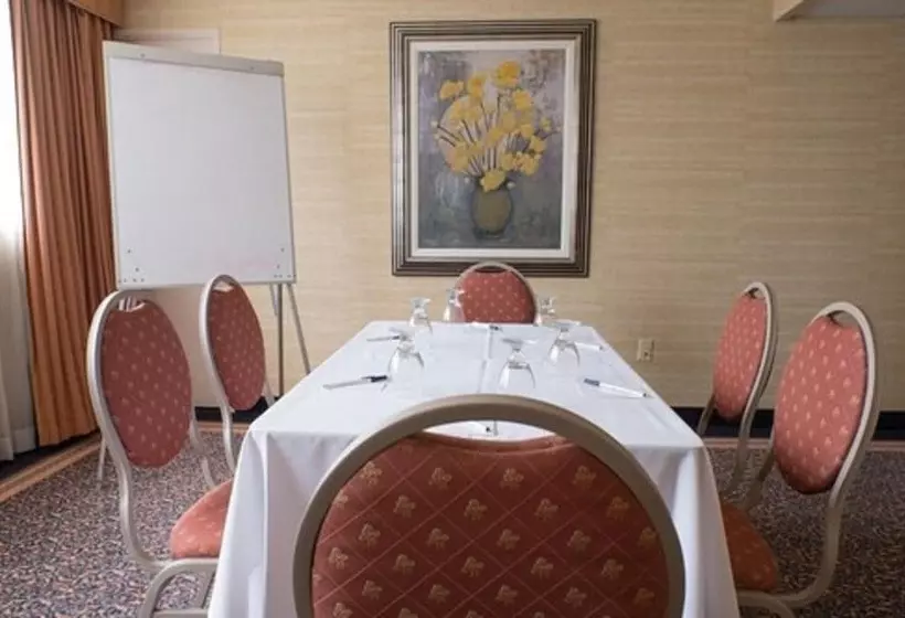 هتل The Roehampton