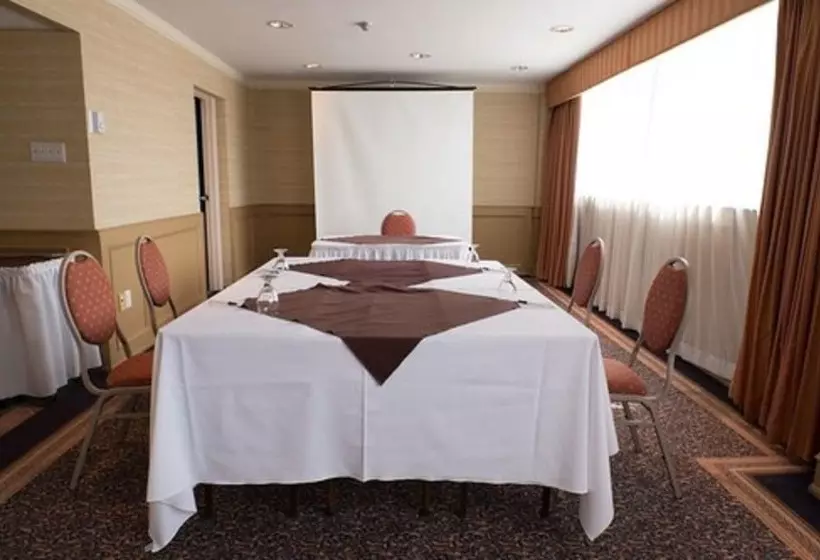 هتل The Roehampton