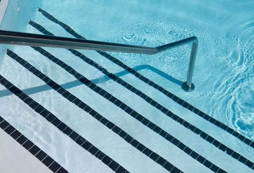 هتل The Roehampton