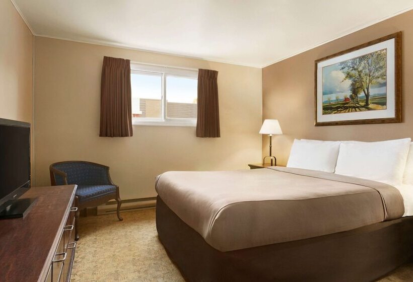 هتل Travelodge By Wyndham Kenora