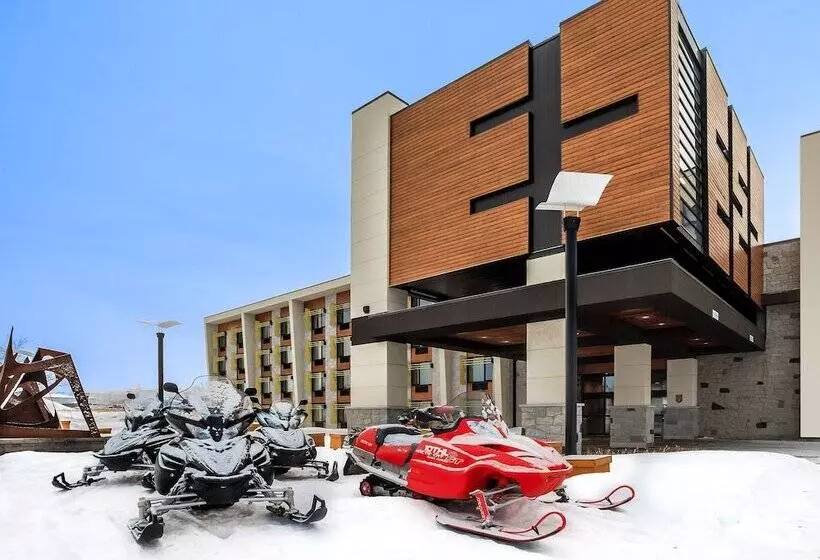 Отель Universel, Centre De Congres Riviereduloup