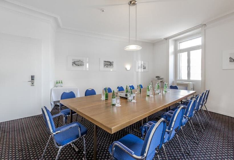 Szálloda Monopol Luzern