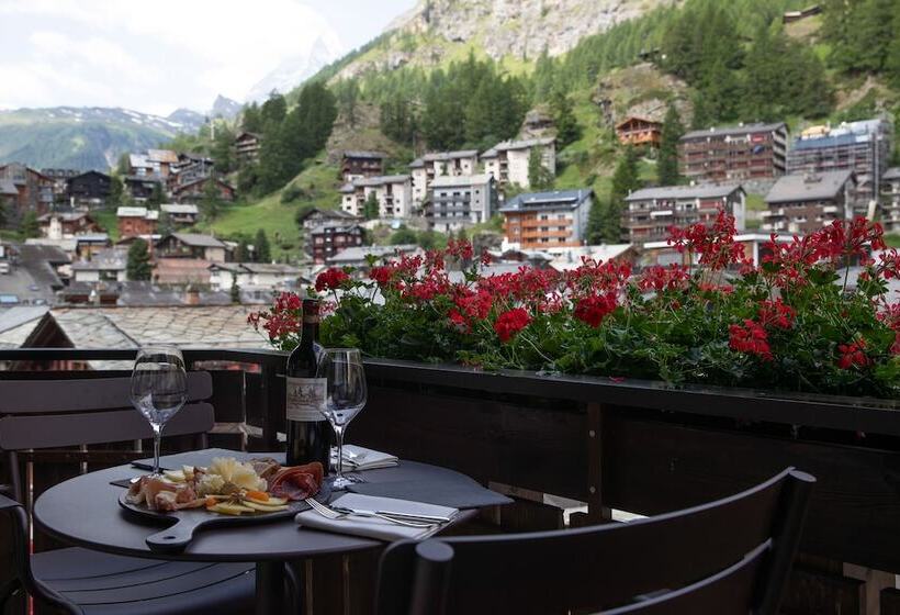 فندق Schweizerhof Zermatt   A Small Luxury