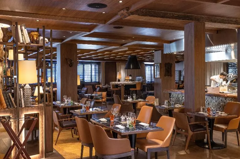 Hotelli Schweizerhof Zermatt   A Small Luxury