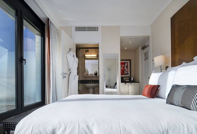 هتل Warwick Geneva