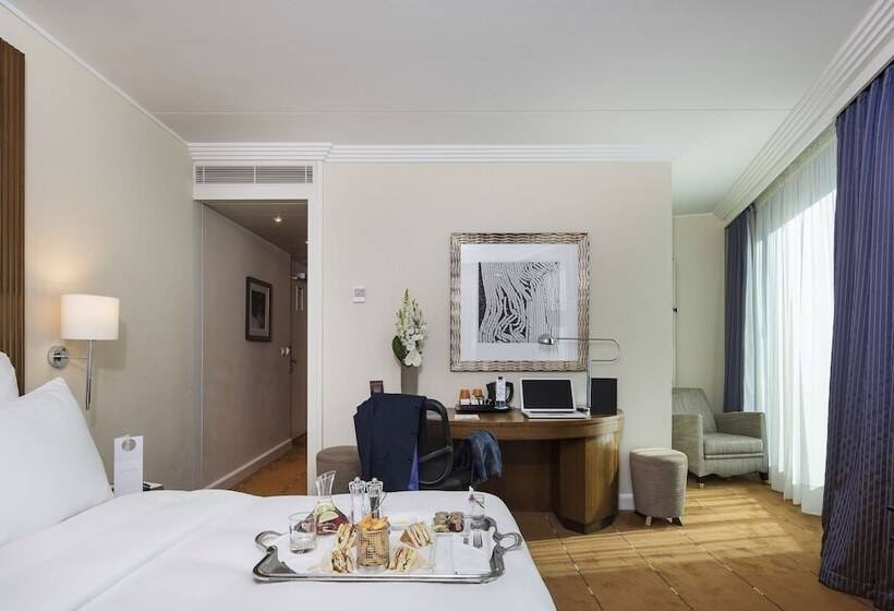 هتل Warwick Geneva