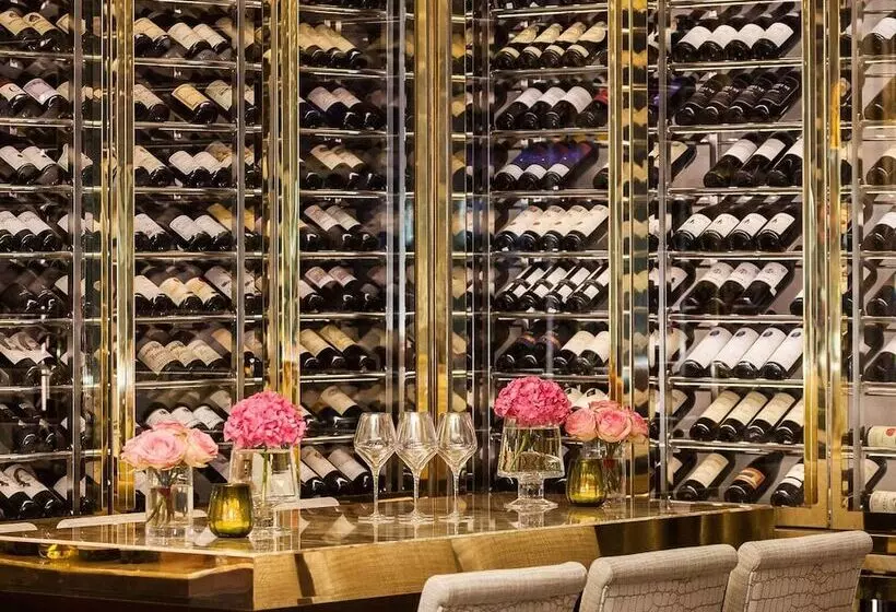 Fairmont Hotel Vier Jahreszeiten, Hotel Des Jahres 2023 & 2024  Die 101 Besten