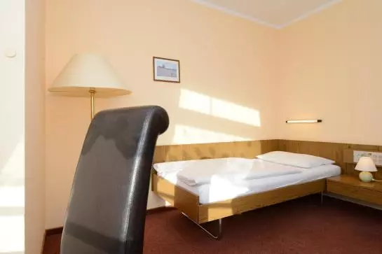 Hotelli Gromada Am Tegeler See