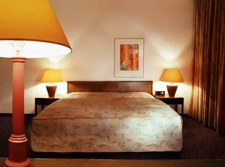 هتل Hecker S Kurfürstendamm