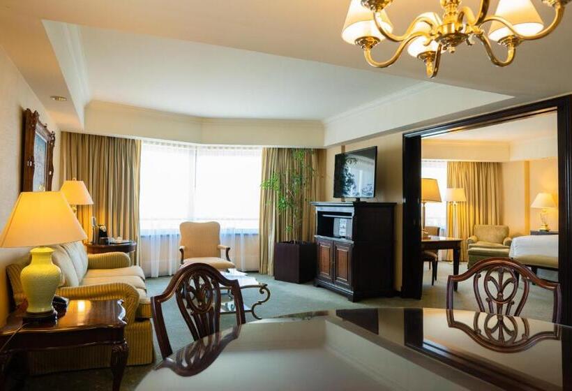 Sheraton Santiago Hotel & Convention Center