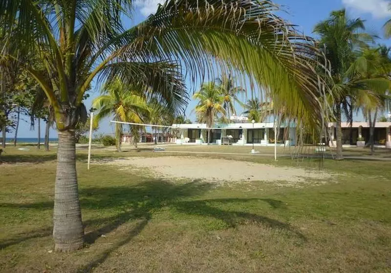 Отель Villa Islazul Bacuranao