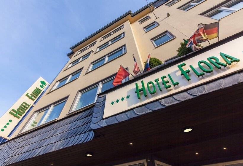 Отель Flora Düsseldorf