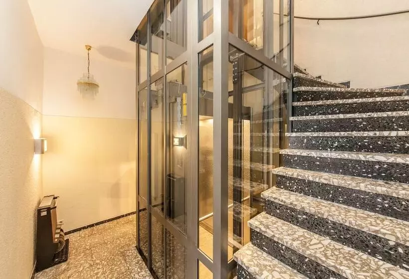 فندق Flora Düsseldorf