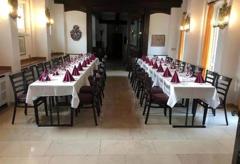 호텔 & Gastropark Loemühle