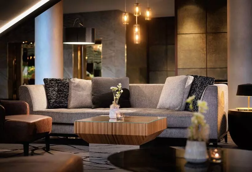 هتل Hyatt Regency Koln