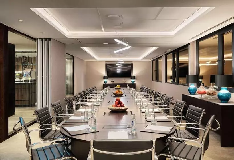 هتل Hyatt Regency Koln