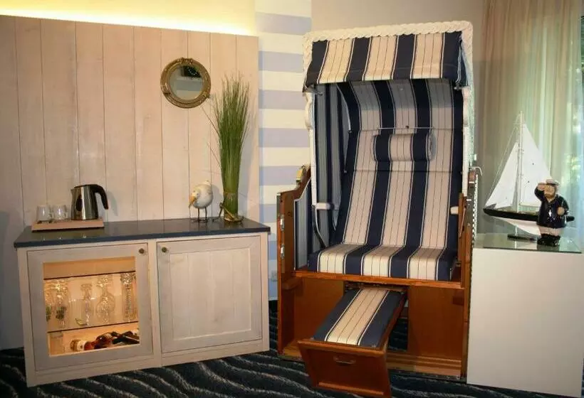 Отель Am Schwimmbad