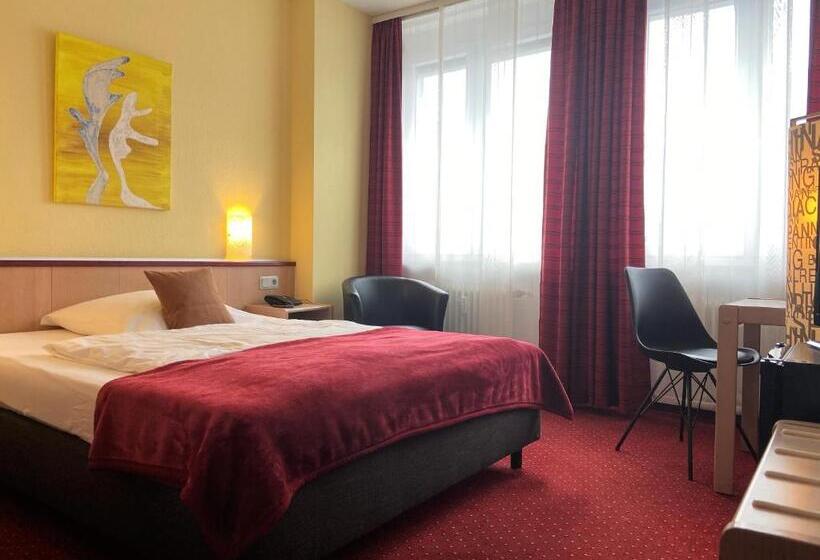 فندق Stadt Hamburg Am Fluss Saarbrücken