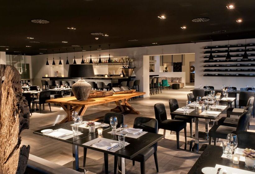 Отель Wyndham Stuttgart Airport Messe