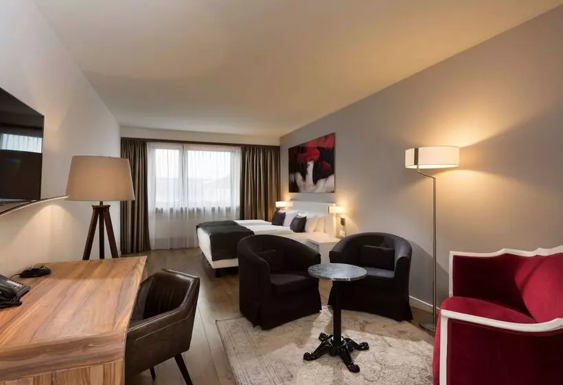 Hotel Wyndham Stuttgart Airport Messe