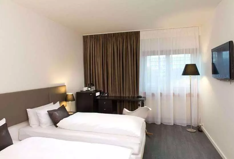 Hotel Wyndham Stuttgart Airport Messe