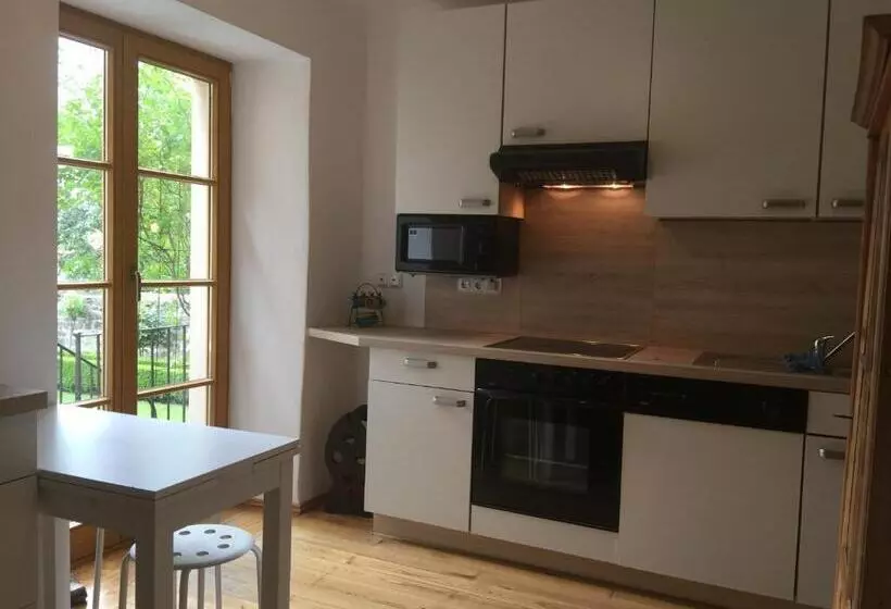 בית מלון כפרי Burg