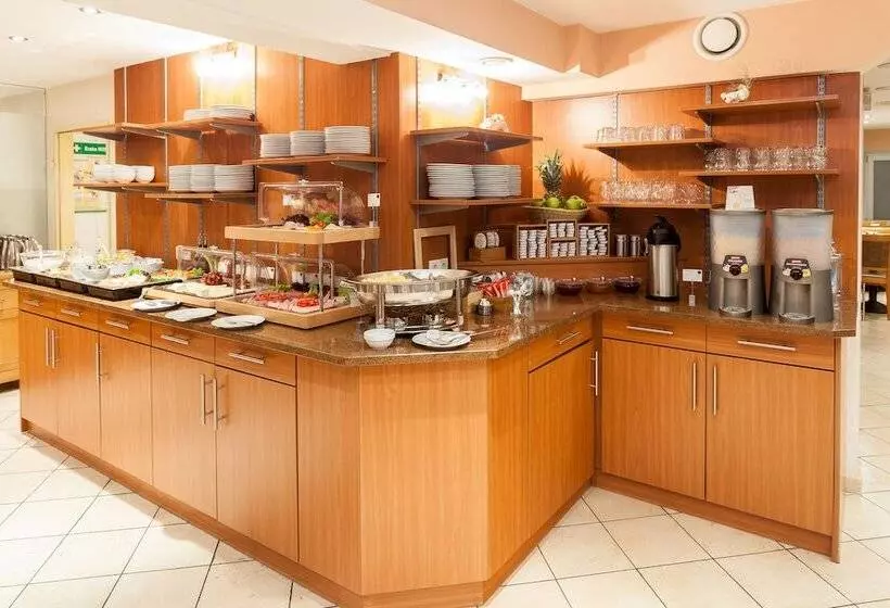 Centro Hotel Mondial München, Trademark Collection By Wyndham