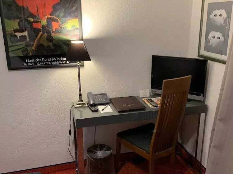 Hotel Nymphenburg City  Munchen