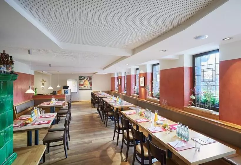 Отель Zum Goldenen Ochsen Am Schlossgarten